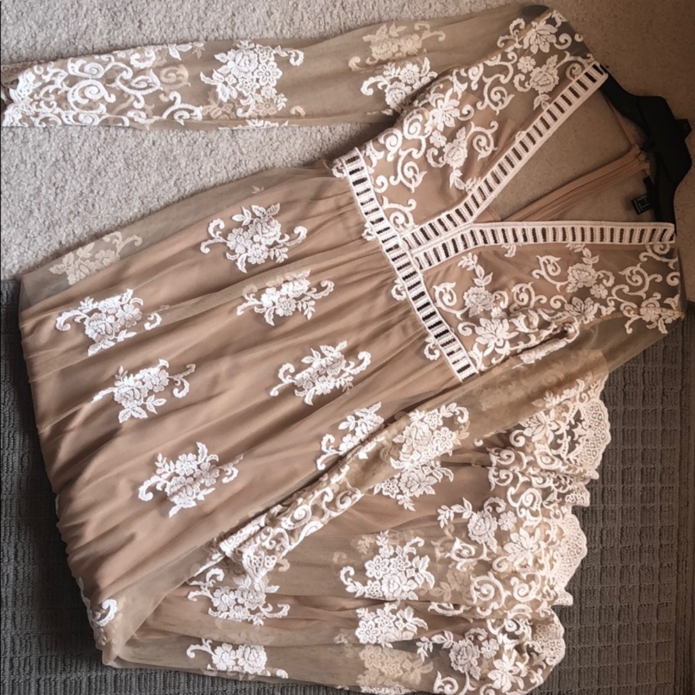 Embroidered Lace Maxi Dress